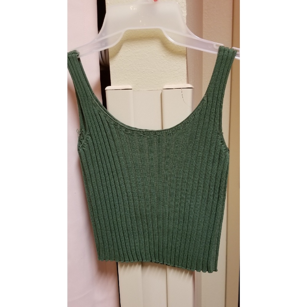 Ribbed crop top